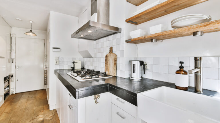 Small Kitchen in White Plains, NY